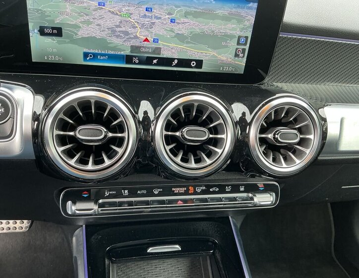 Mercedes-Benz GLB SUV / Terénní 2,0 l 140 kw