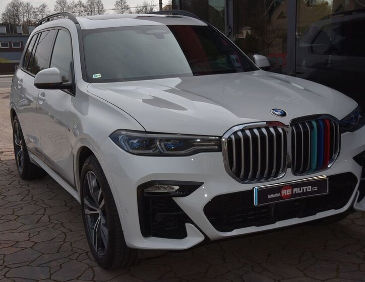 BMW X7 SUV / Terénní 3,0 l 195 kw