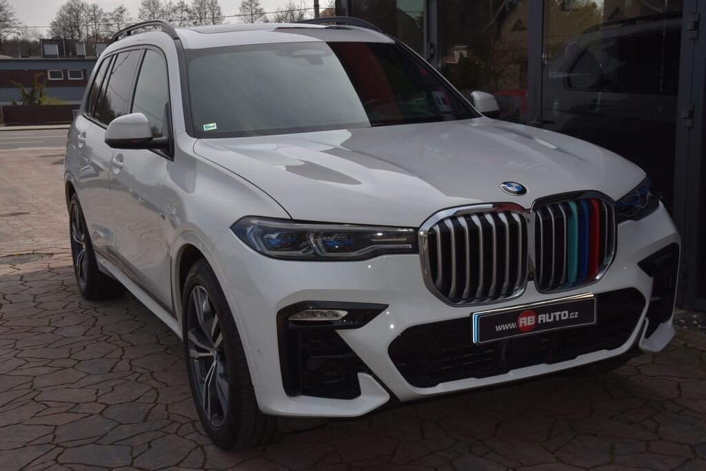 BMW X7 SUV / Terénní 3,0 l 195 kw
