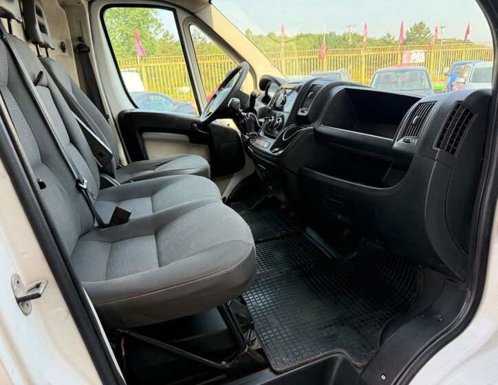 Peugeot Boxer 11