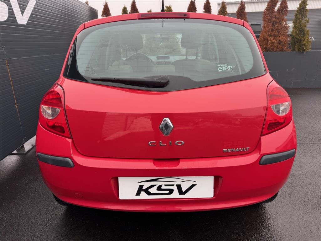 Renault Clio Hatchback 1,6 l 65 kw