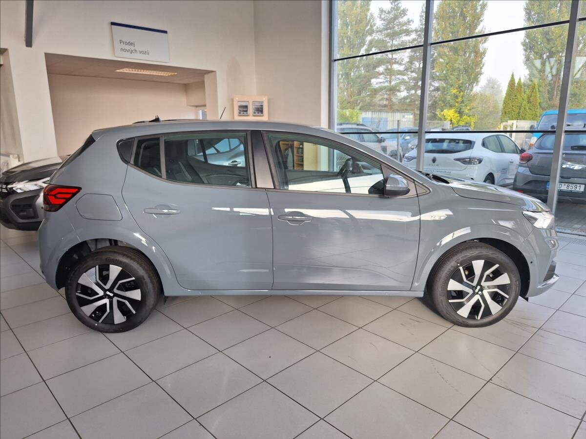 Dacia Sandero Hatchback 999,0 74 kw