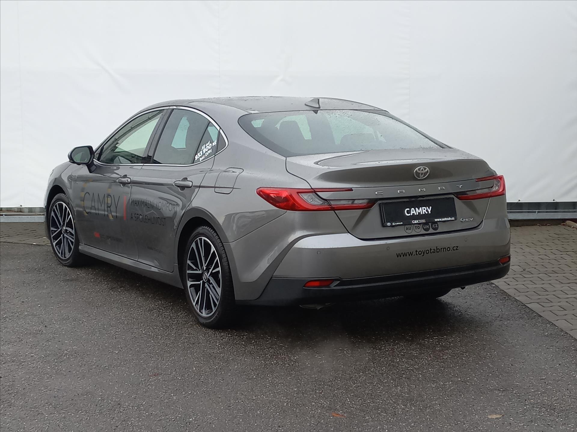 Toyota Camry Sedan / Limuzína 2,5 l 137 kw