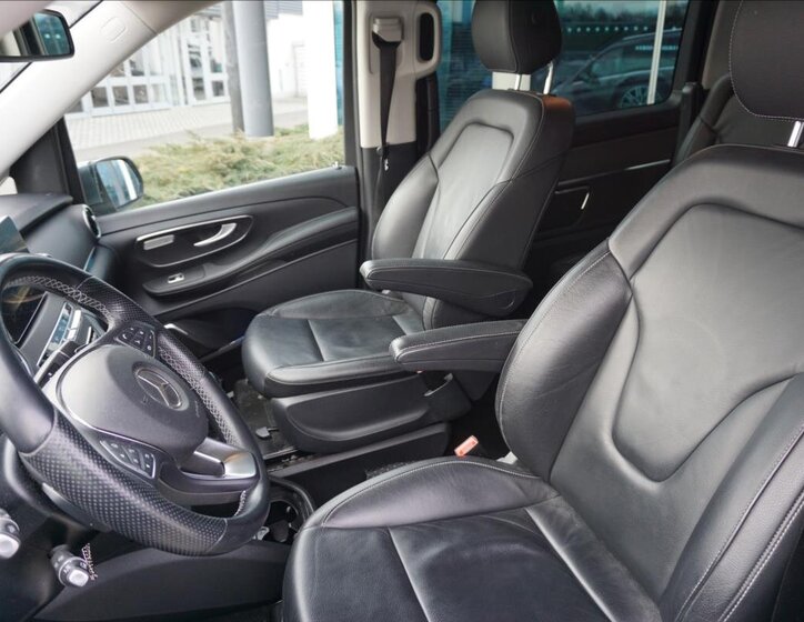 Mercedes-Benz Třídy V 21