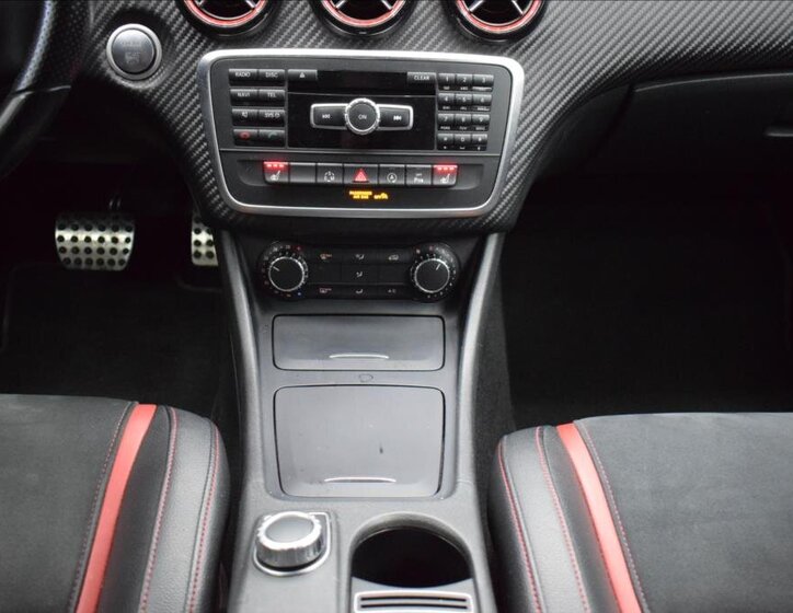 Mercedes-Benz Třídy A Hatchback 2,0 l 155 kw