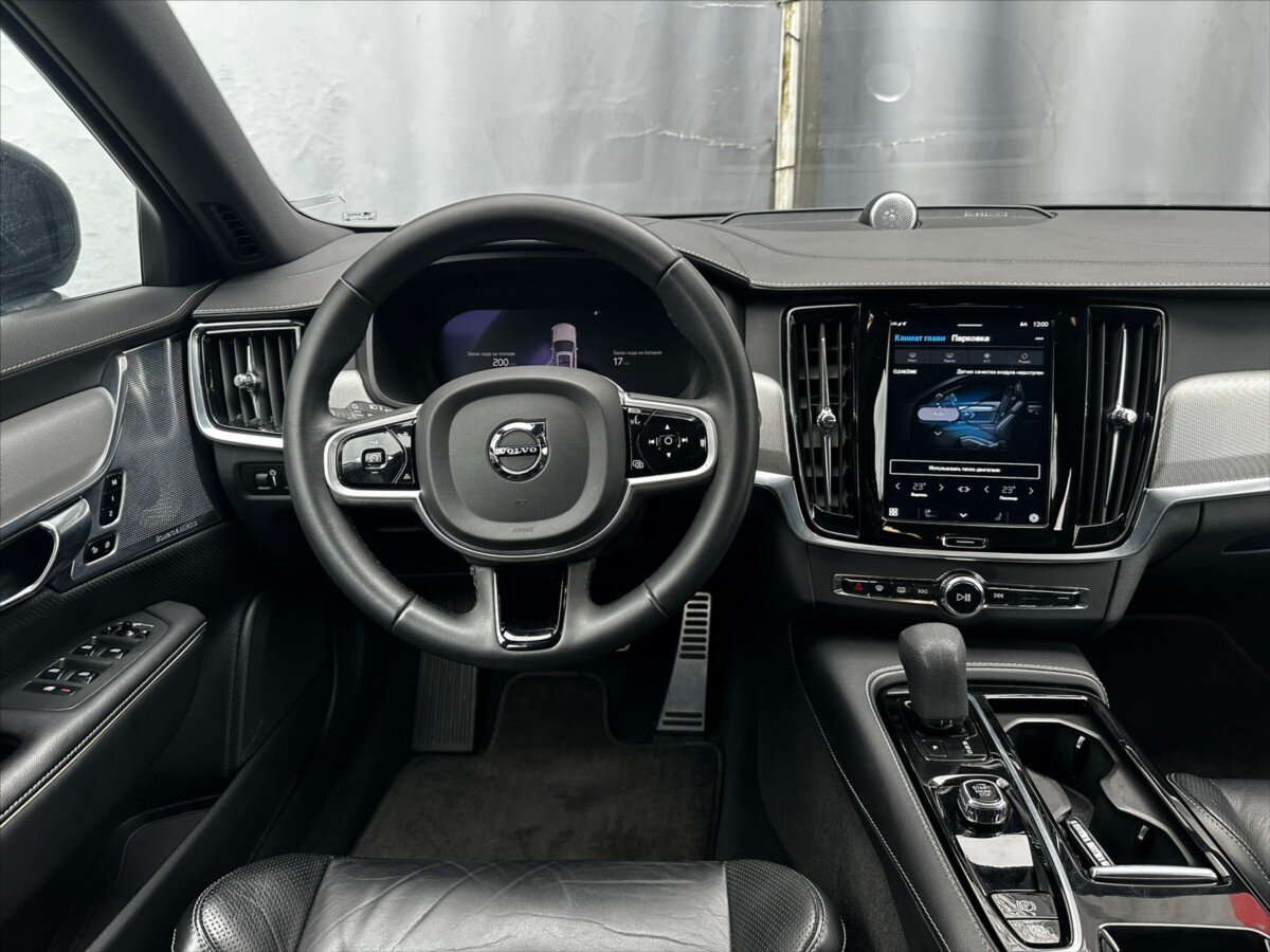 Volvo V90 Kombi 2,0 l 186 kw