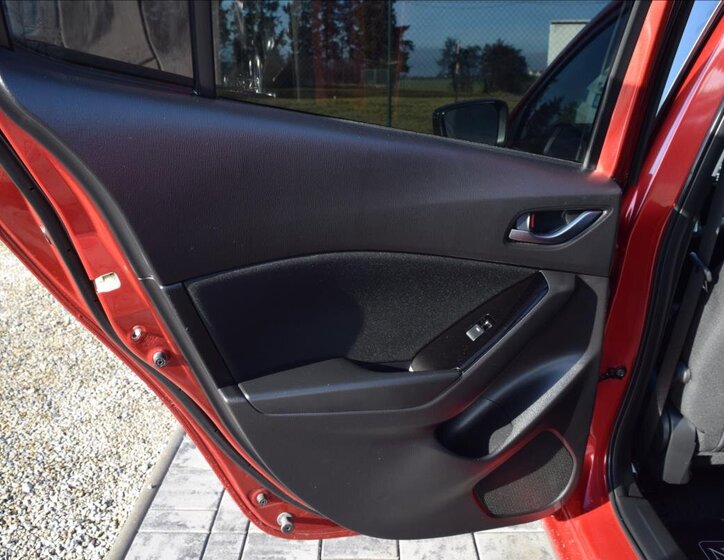 Mazda 3 Hatchback 2,0 l 121 kw
