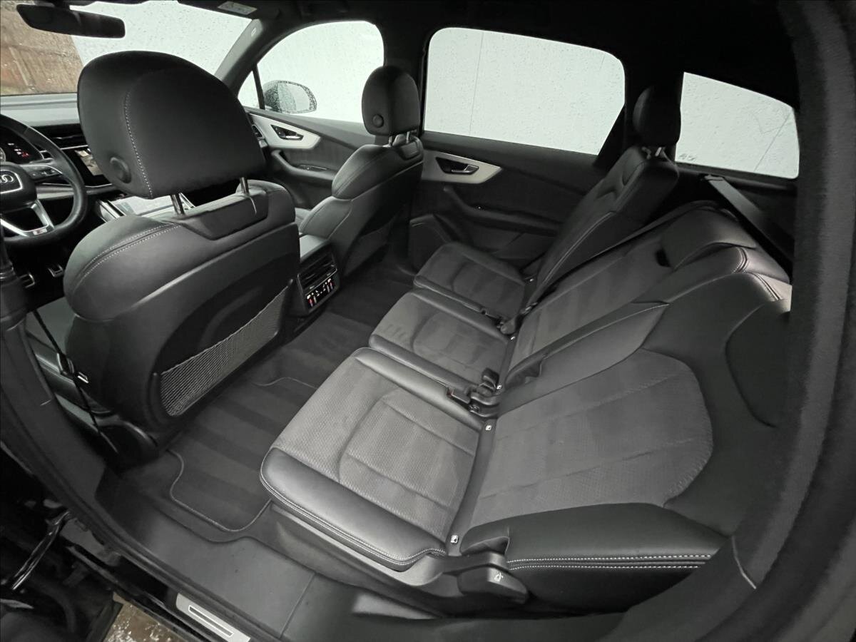 Audi Q7 SUV 3,0 l 210 kw