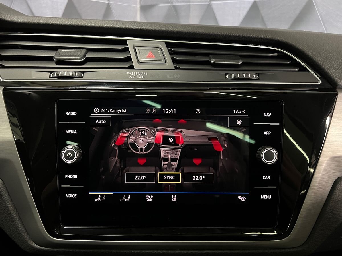 Volkswagen Touran Ostatní 1,5 l 110 kw