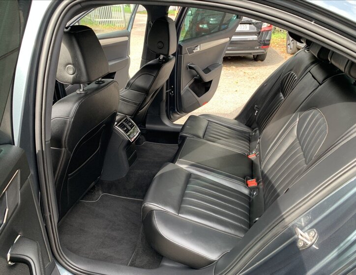 Škoda Superb 24