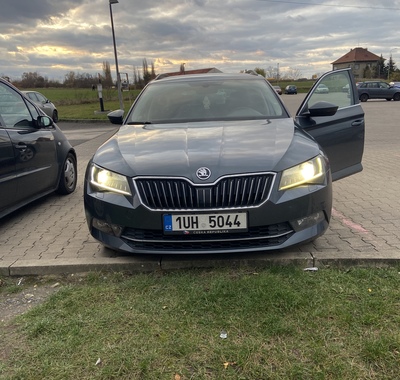 Škoda Superb 1