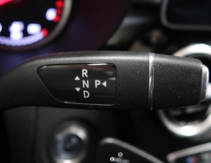 Mercedes-Benz Třídy C Kombi 1,6 l 118 kw