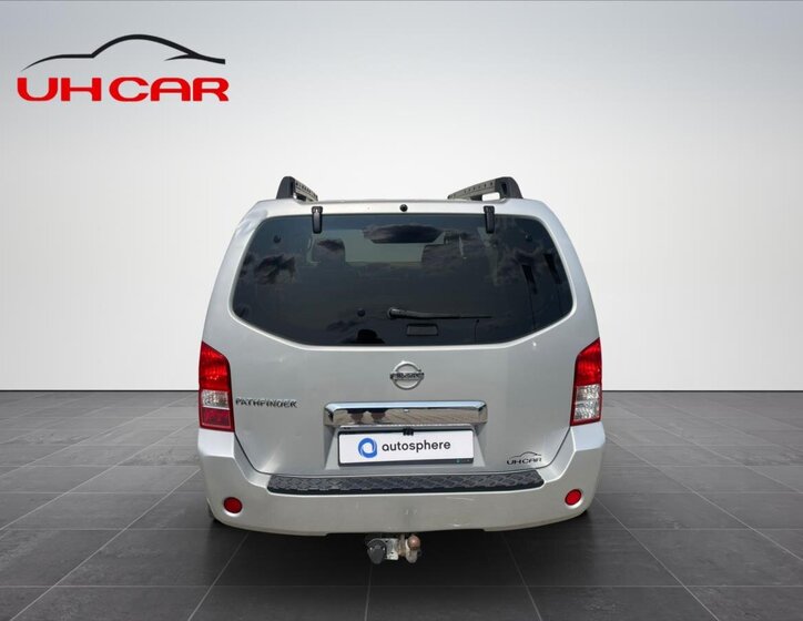 Nissan Pathfinder 5