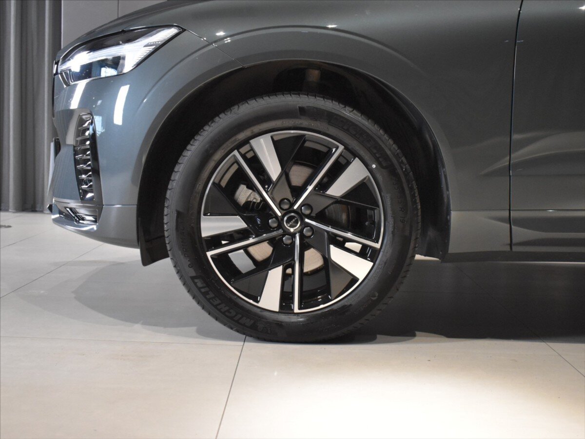 Volvo XC60 SUV / Terénní 2,0 l 184 kw