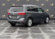 Volkswagen Touran 6