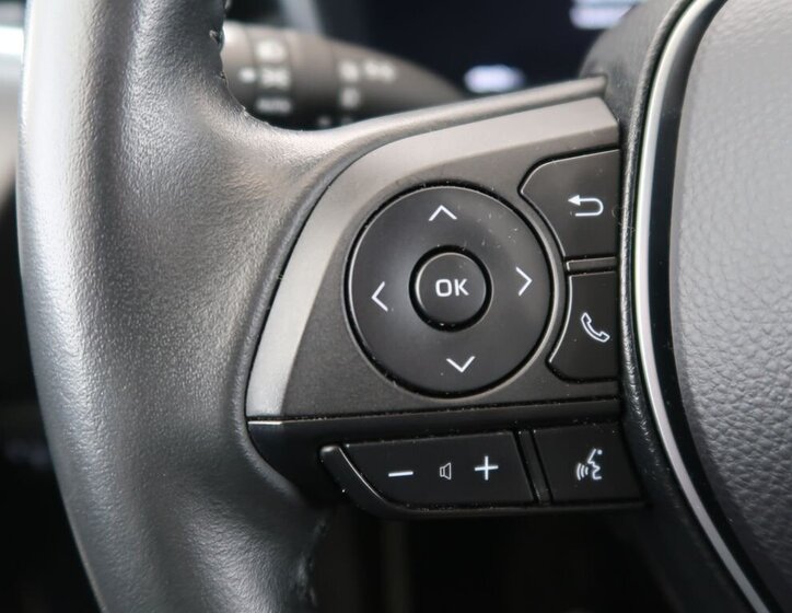 Toyota Corolla Sedan / Limuzína 1,8 l 72 kw