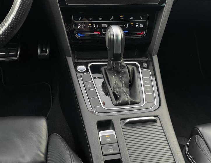 Volkswagen Passat 12