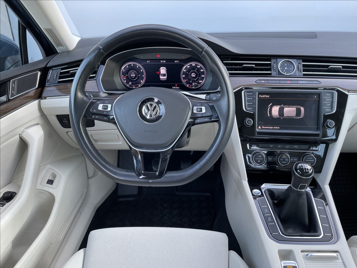 Volkswagen Passat Sedan 1,8 l 132 kw