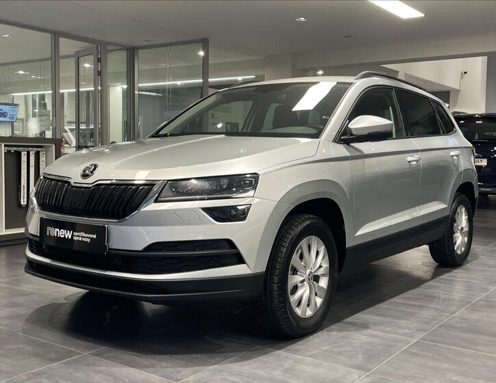 Škoda Karoq SUV 999,0 81 kw