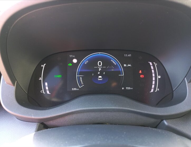 Toyota Yaris Cross CUV / Crossover 1,5 l 68 kw