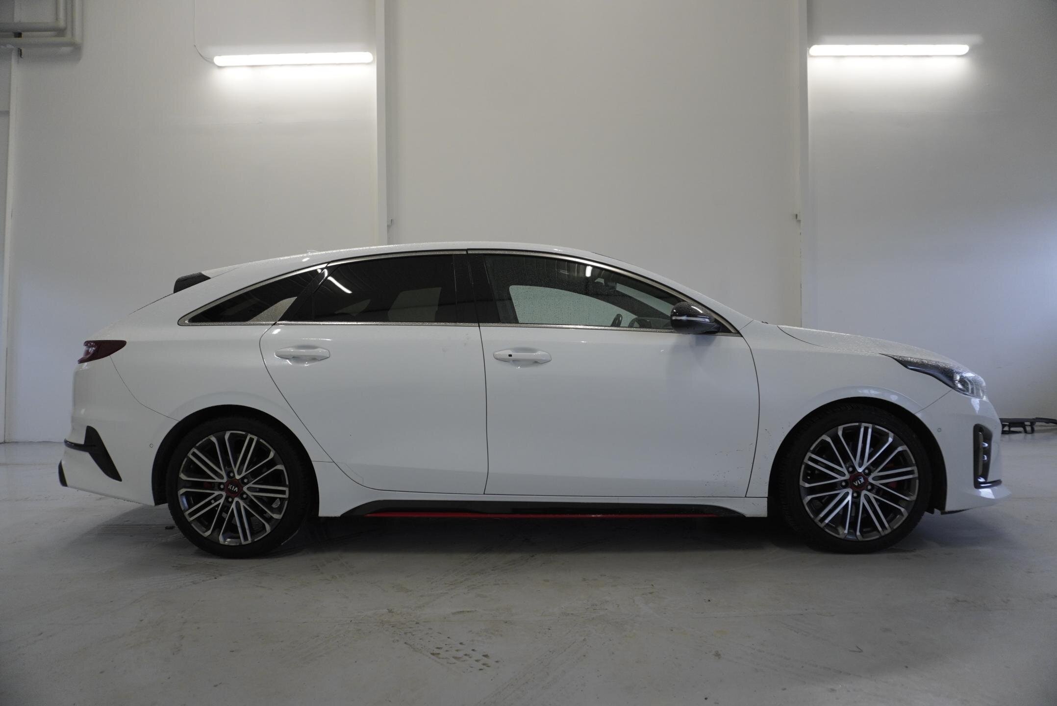 KIA ProCeed Hatchback 1,6 l 150 kw