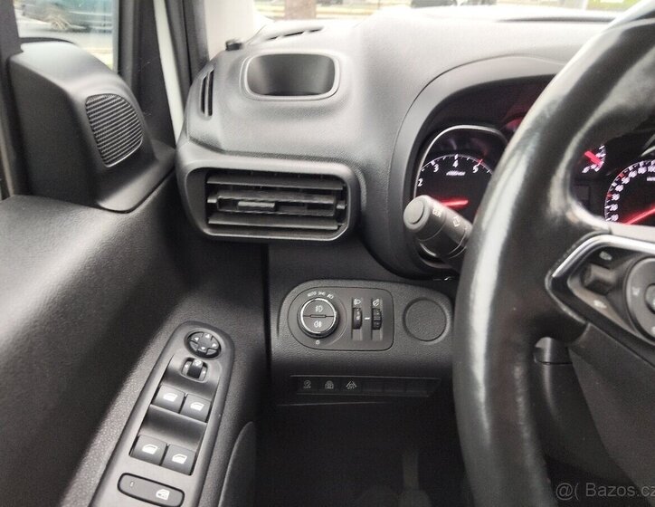 Opel Combo MPV 0,0 96 kw