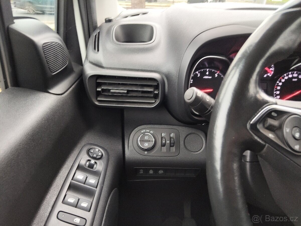 Opel Combo MPV 0,0 96 kw