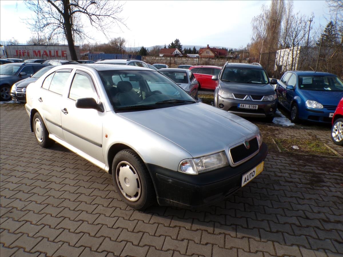 Škoda Octavia Hatchback 1,6 l 55 kw