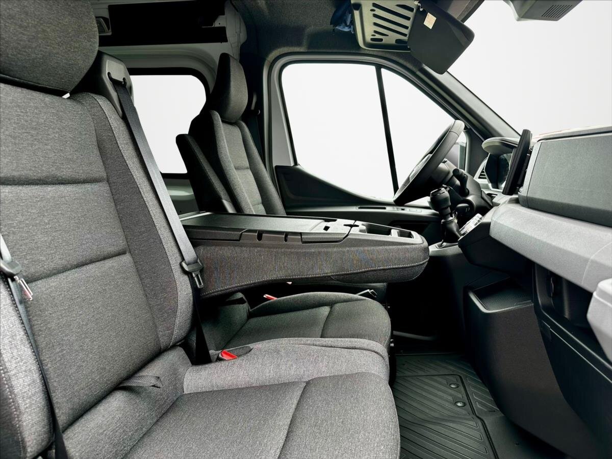 Nissan Interstar Ostatní 2,0 l 96 kw