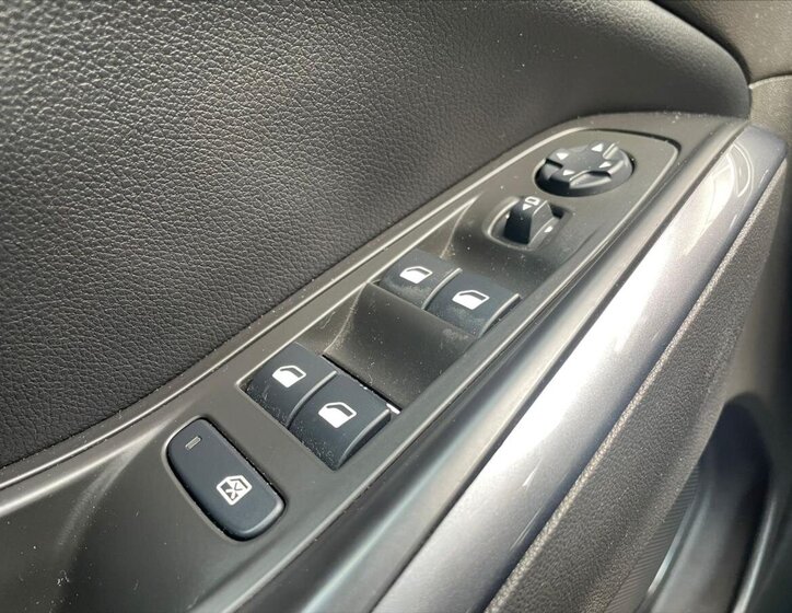 Opel Grandland X SUV / Terénní 2,0 l 130 kw