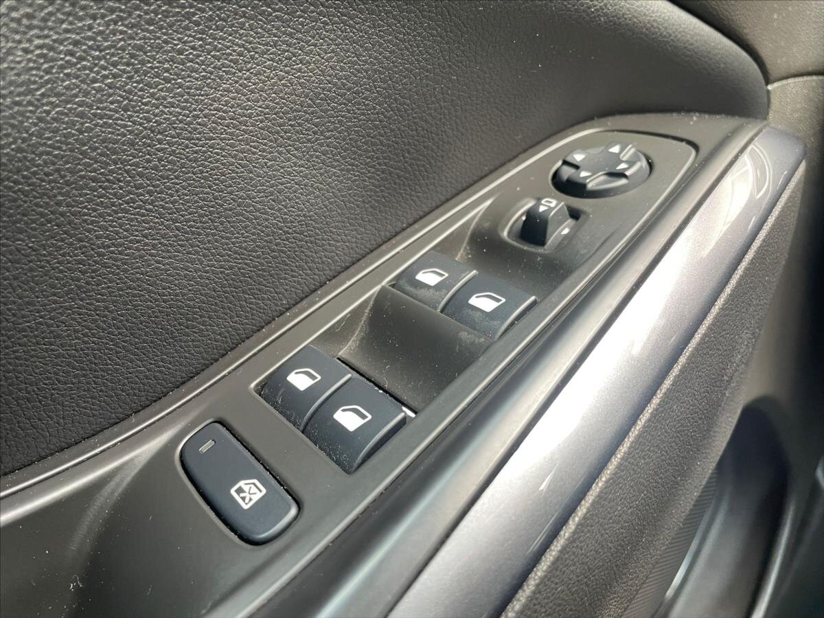 Opel Grandland X SUV / Terénní 2,0 l 130 kw