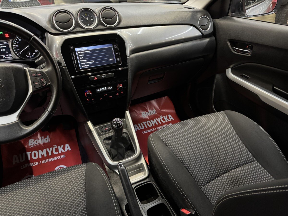Suzuki Vitara SUV / Terénní 1,6 l 88 kw