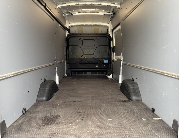 Ford Transit Skříň 2,0 l 96 kw