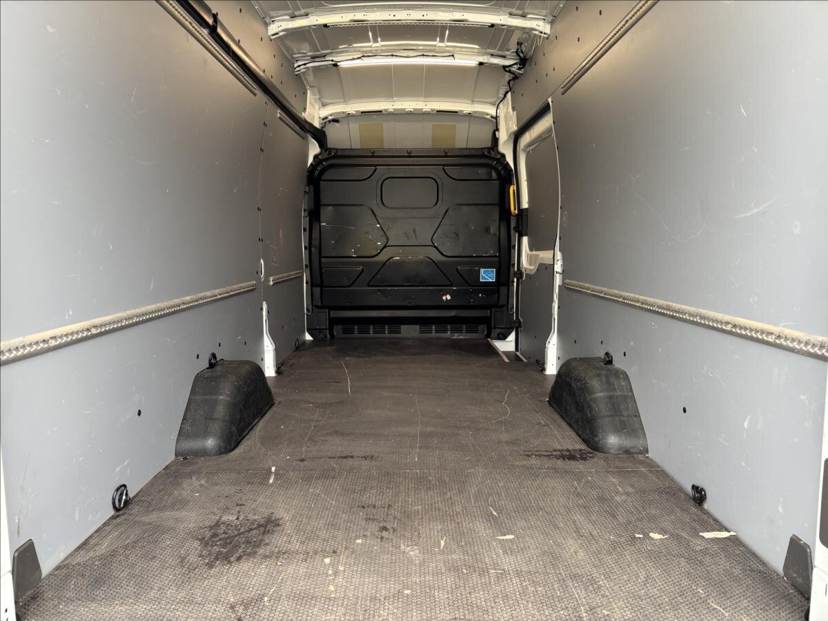 Ford Transit Skříň 2,0 l 96 kw
