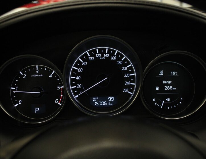 Mazda 6 Sedan / Limuzína 2,2 l 129 kw