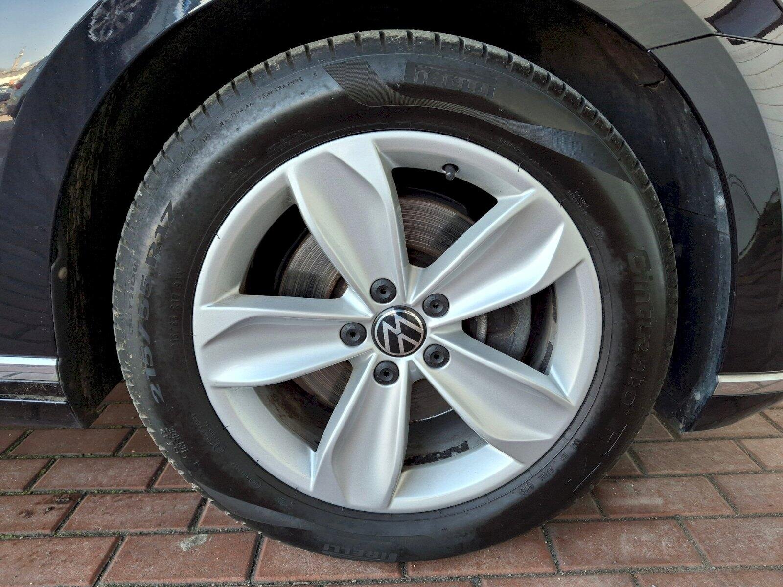 Volkswagen Passat Kombi 1,5 l 110 kw