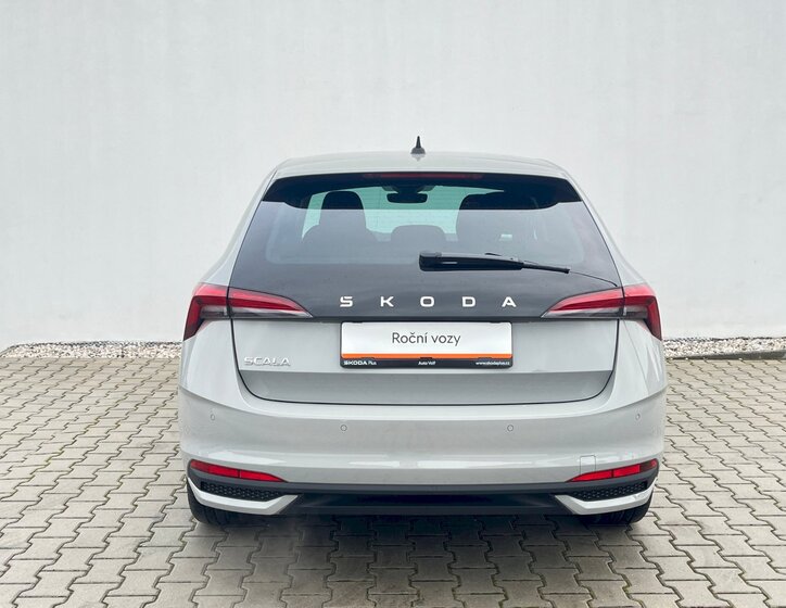 Škoda Scala 10