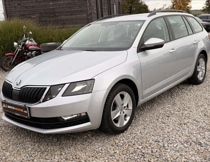 Škoda Octavia 1
