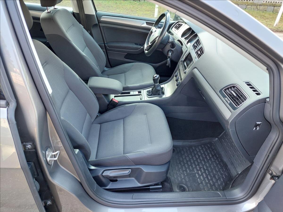 Volkswagen Golf Hatchback 1,2 l 81 kw