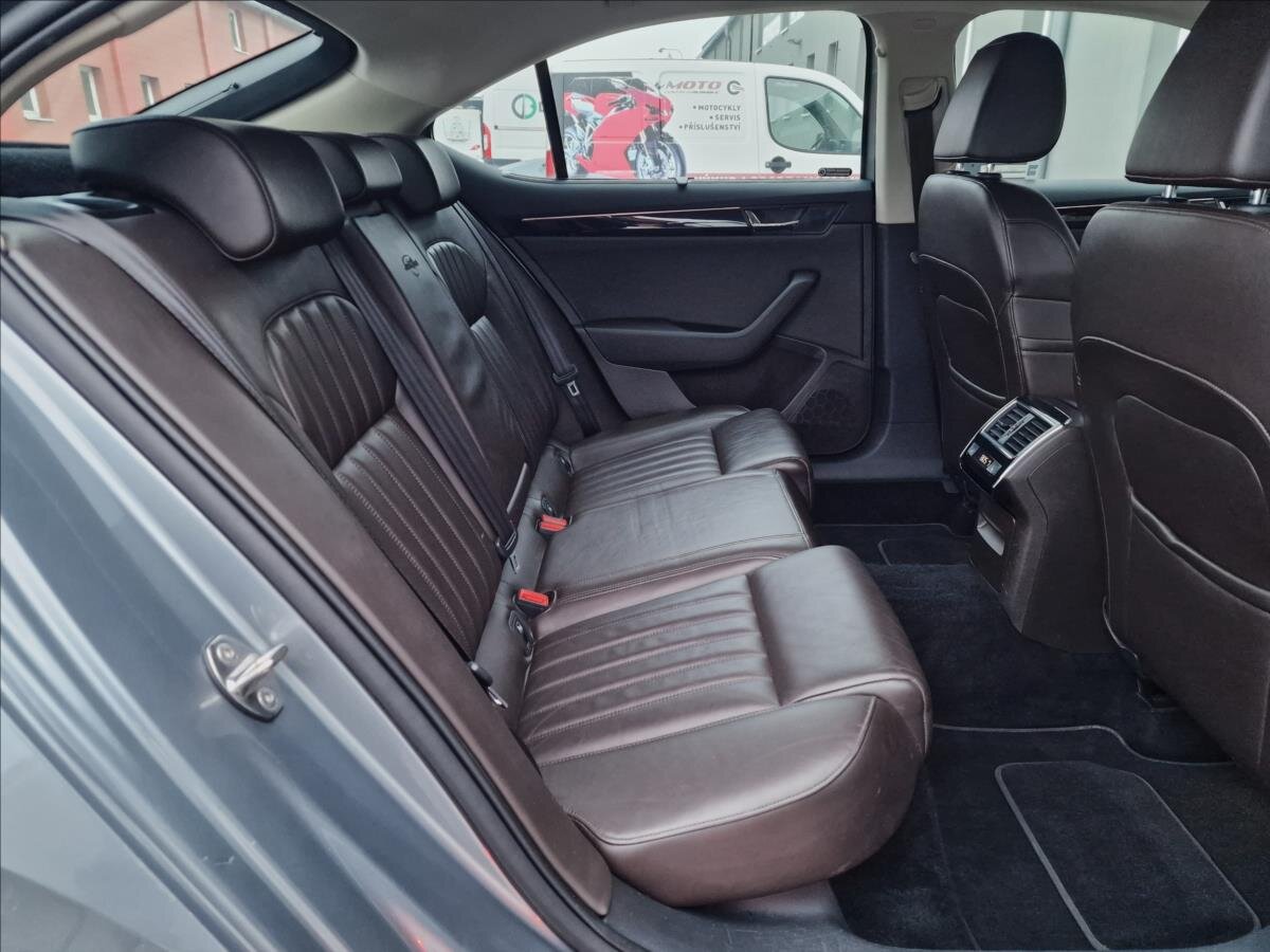 Škoda Superb Liftback 2,0 l 140 kw