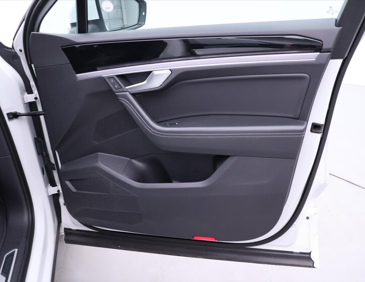 Volkswagen Touareg SUV 3,0 l 170 kw