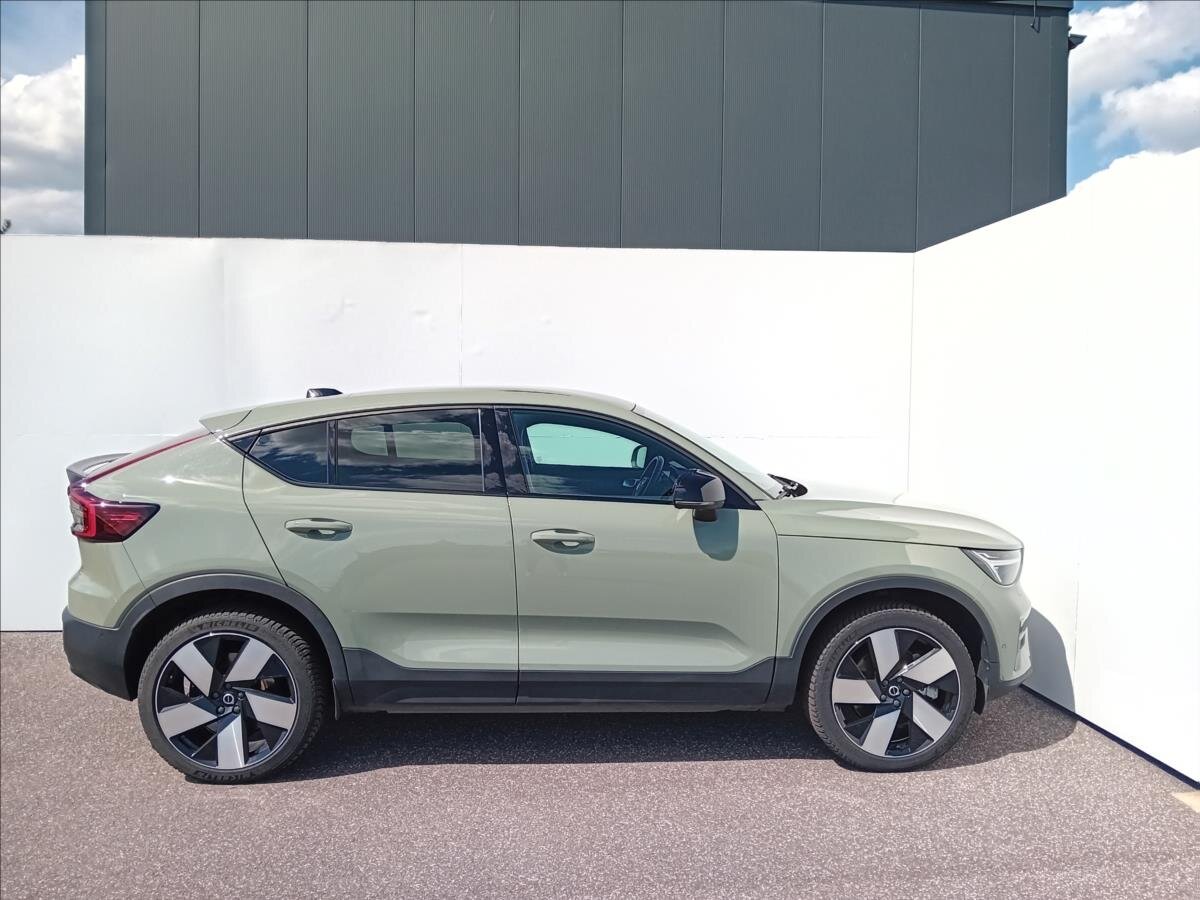 Volvo C40 Hatchback 0,0 300 kw