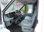 Ford Transit 9