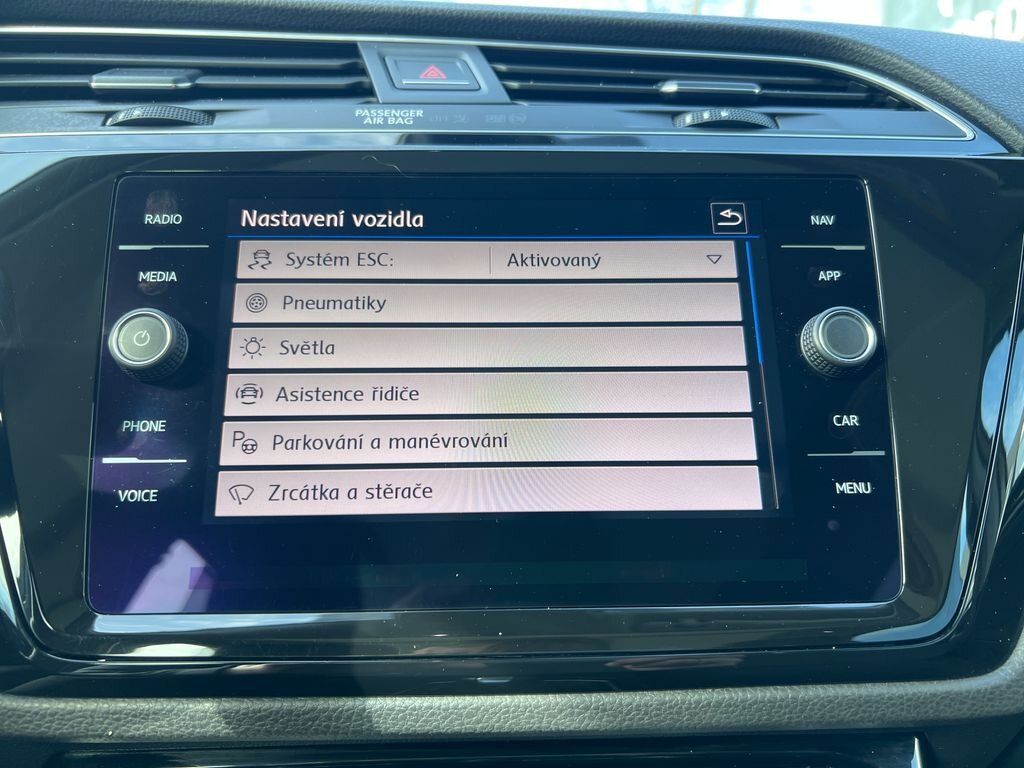 Volkswagen Touran MPV 1,5 l 110 kw