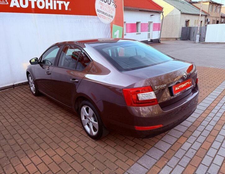 Škoda Octavia Liftback 1,6 l 77 kw