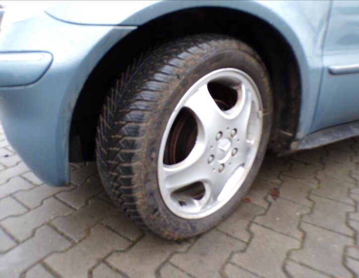 Mercedes-Benz Třídy A 28