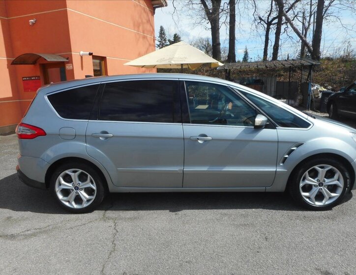Ford S-MAX Kombi 2,2 l 129 kw