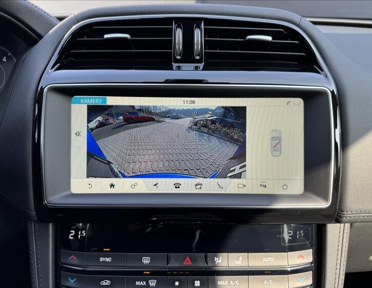 Jaguar F-Pace SUV / Terénní 2,0 l 132 kw