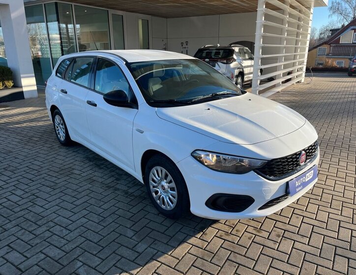 Fiat Tipo 8