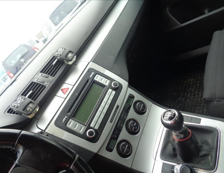 Volkswagen Passat Kombi 2,0 l 103 kw